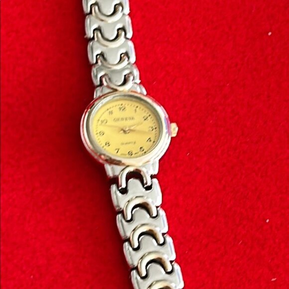Geneva Silver and Gold Quartz Watch - Picture 4 of 6